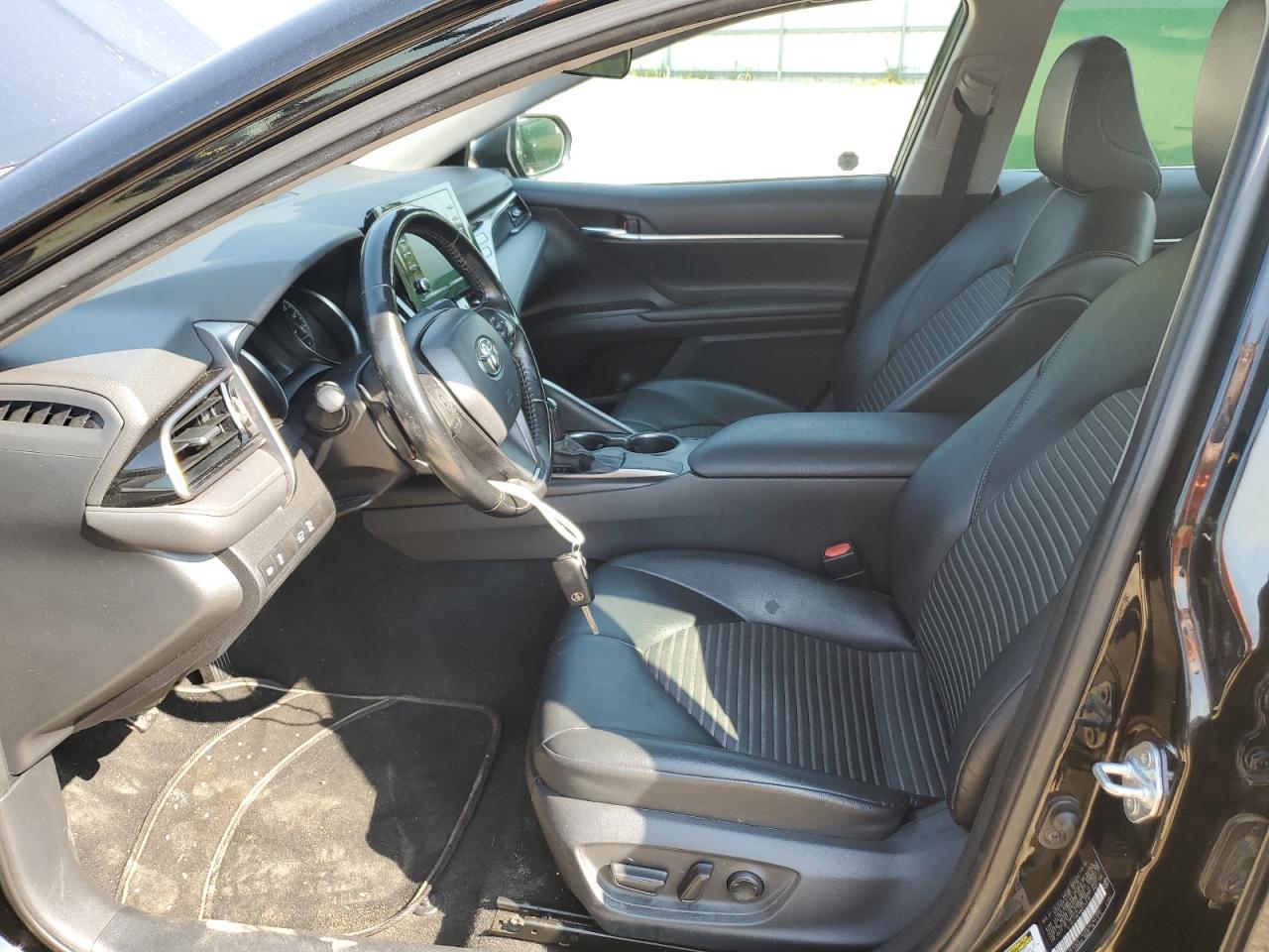 2021 Toyota Camry Se - Image 7