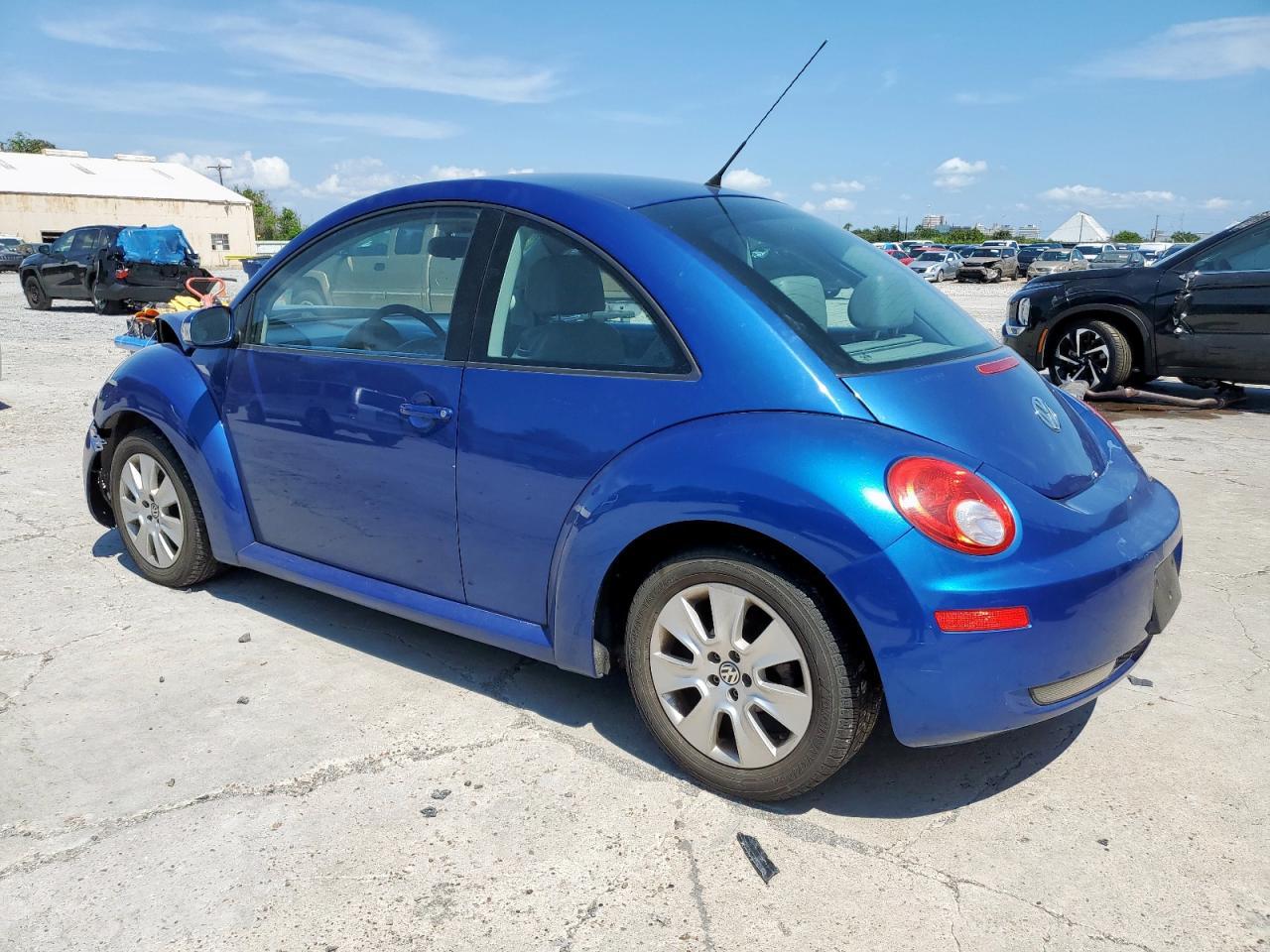 2008 Volkswagen New Beetle S - Image 2