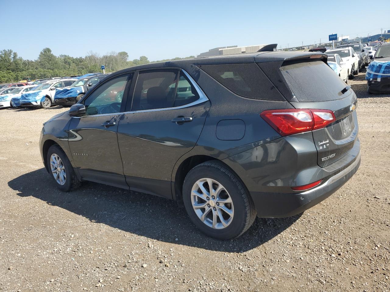 2019 Chevrolet Equinox Lt - Image 2