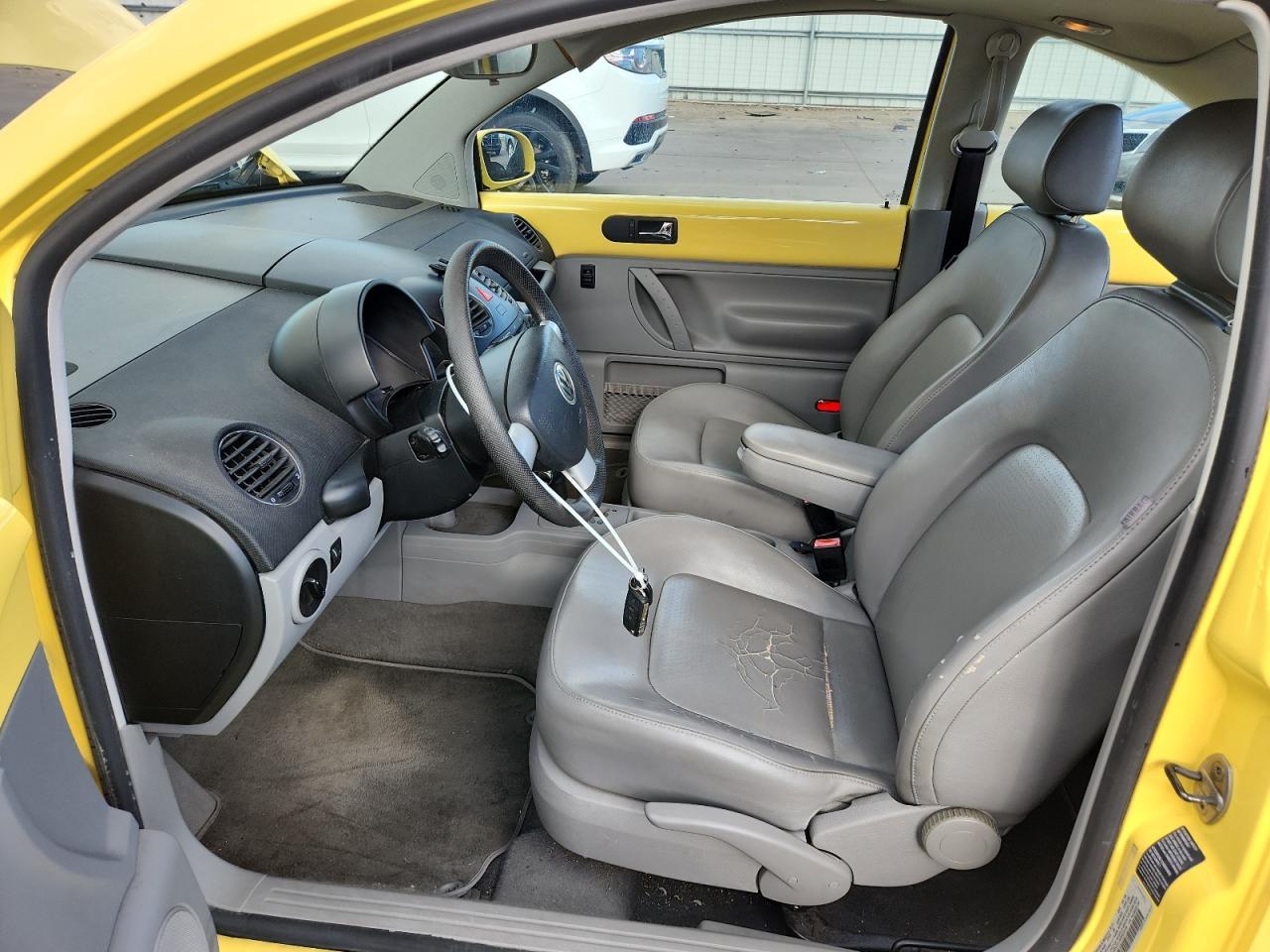 2006 Volkswagen New Beetle 2.5L Option Package 1 - Image 7