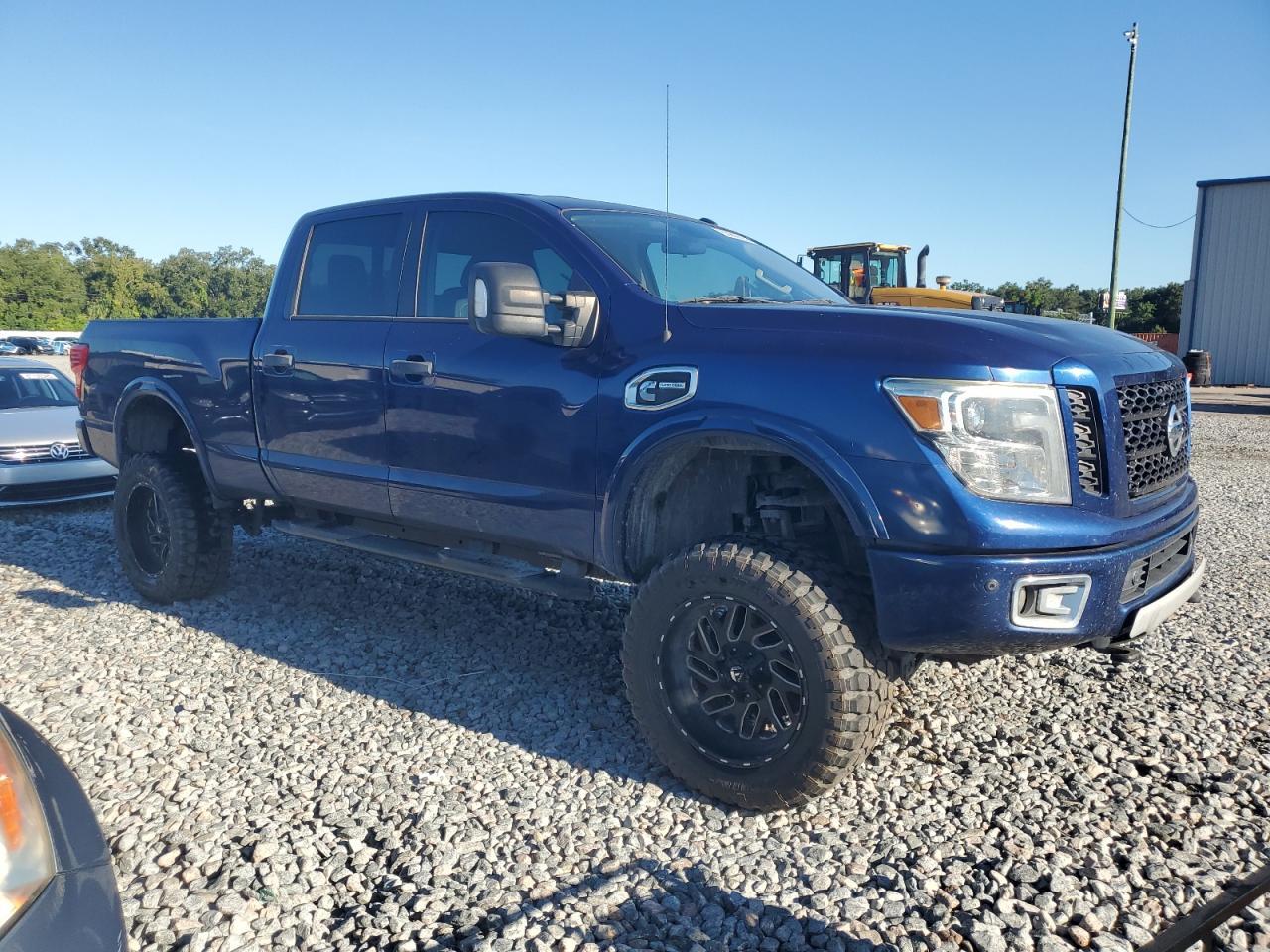 2017 Nissan Titan Xd Sl - Image 4