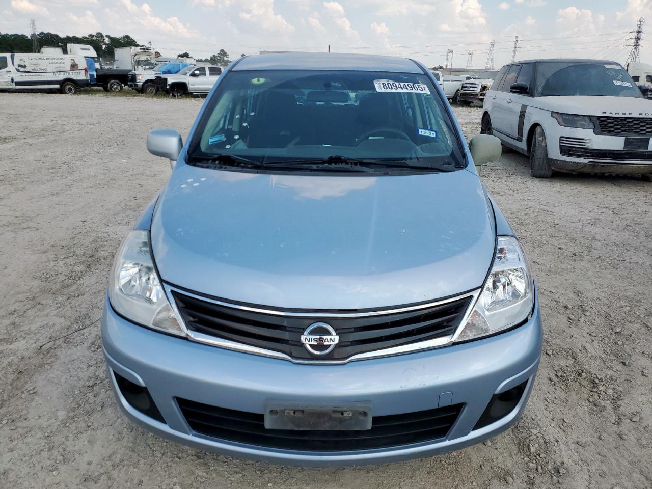 2011 Nissan Versa S - Image 5