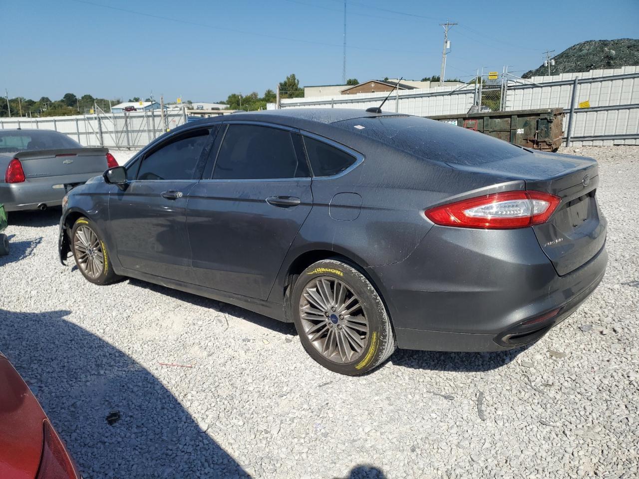 2013 Ford Fusion Se - Image 2