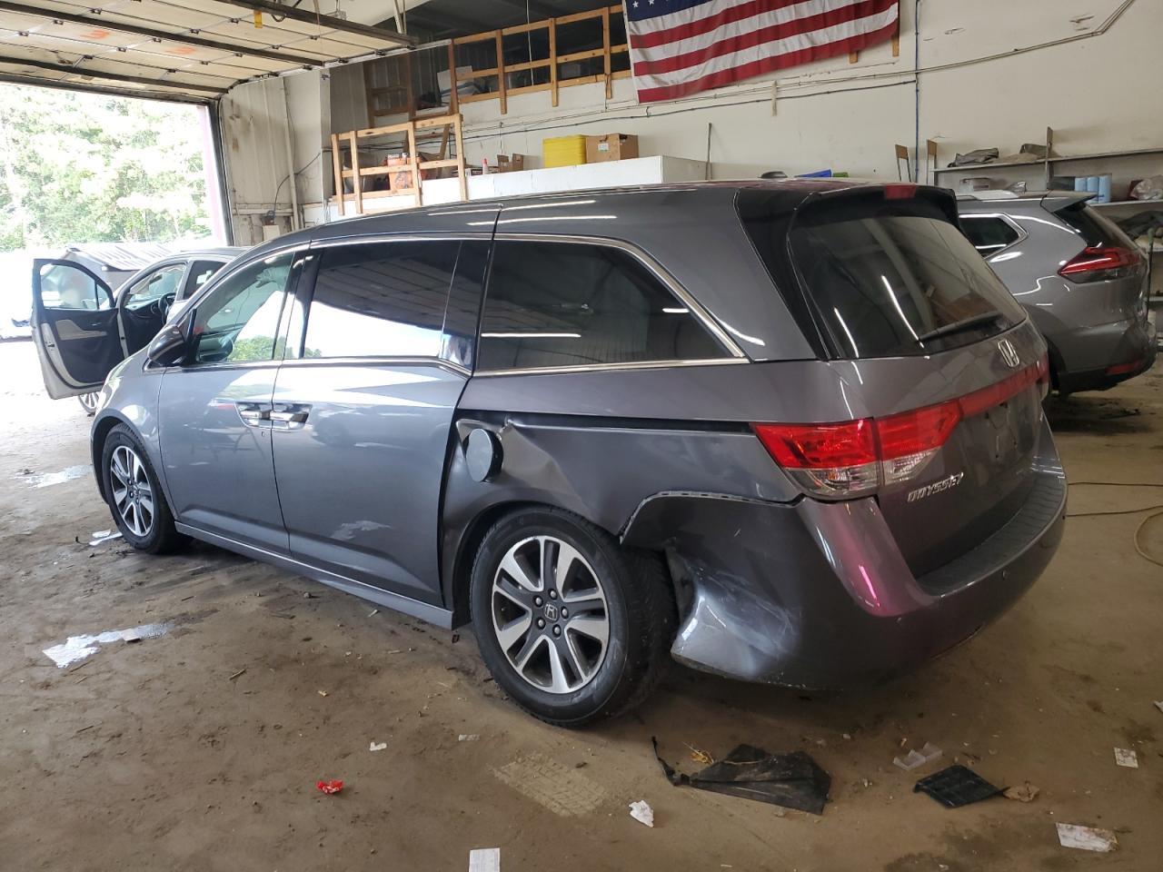 2014 Honda Odyssey Touring - Фото 2