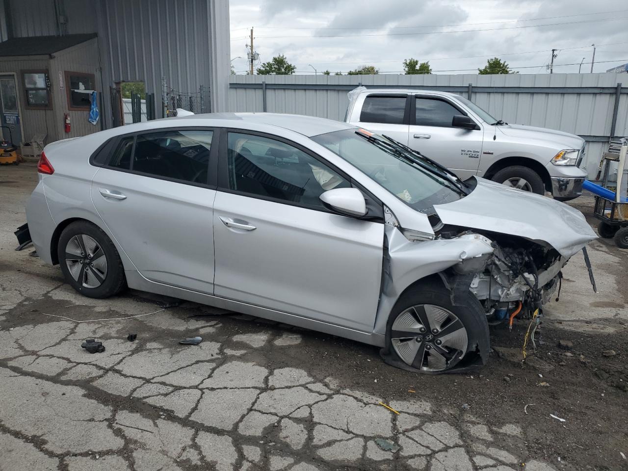 2019 Hyundai Ioniq Blue - Фото 4