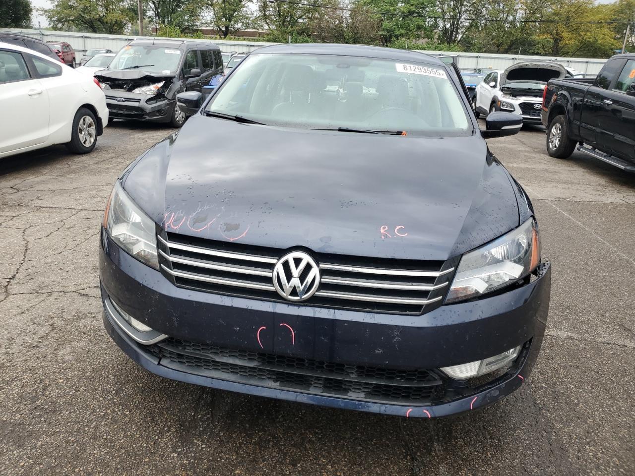 2013 Volkswagen Passat Sel - Image 5