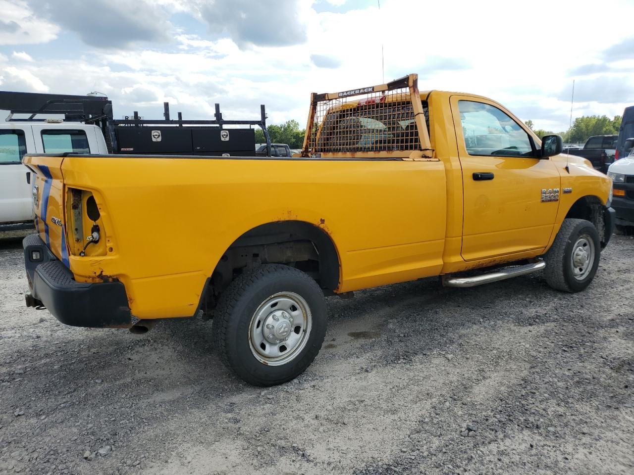 2016 Ram 2500 Tradesman - Фото 3