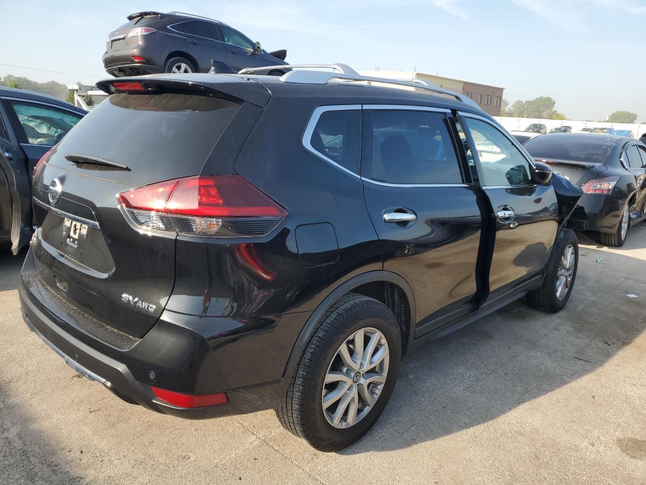 2020 Nissan Rogue S - Фото 3