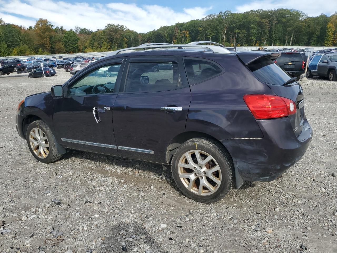 2013 Nissan Rogue S - Фото 2