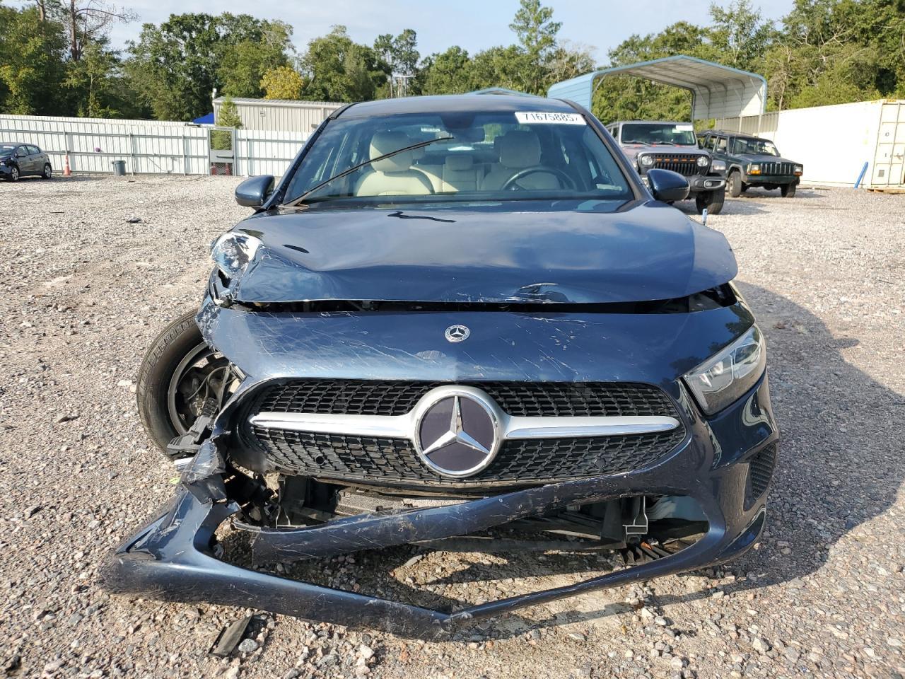 2021 Mercedes-Benz A 220 4Matic - Фото 5