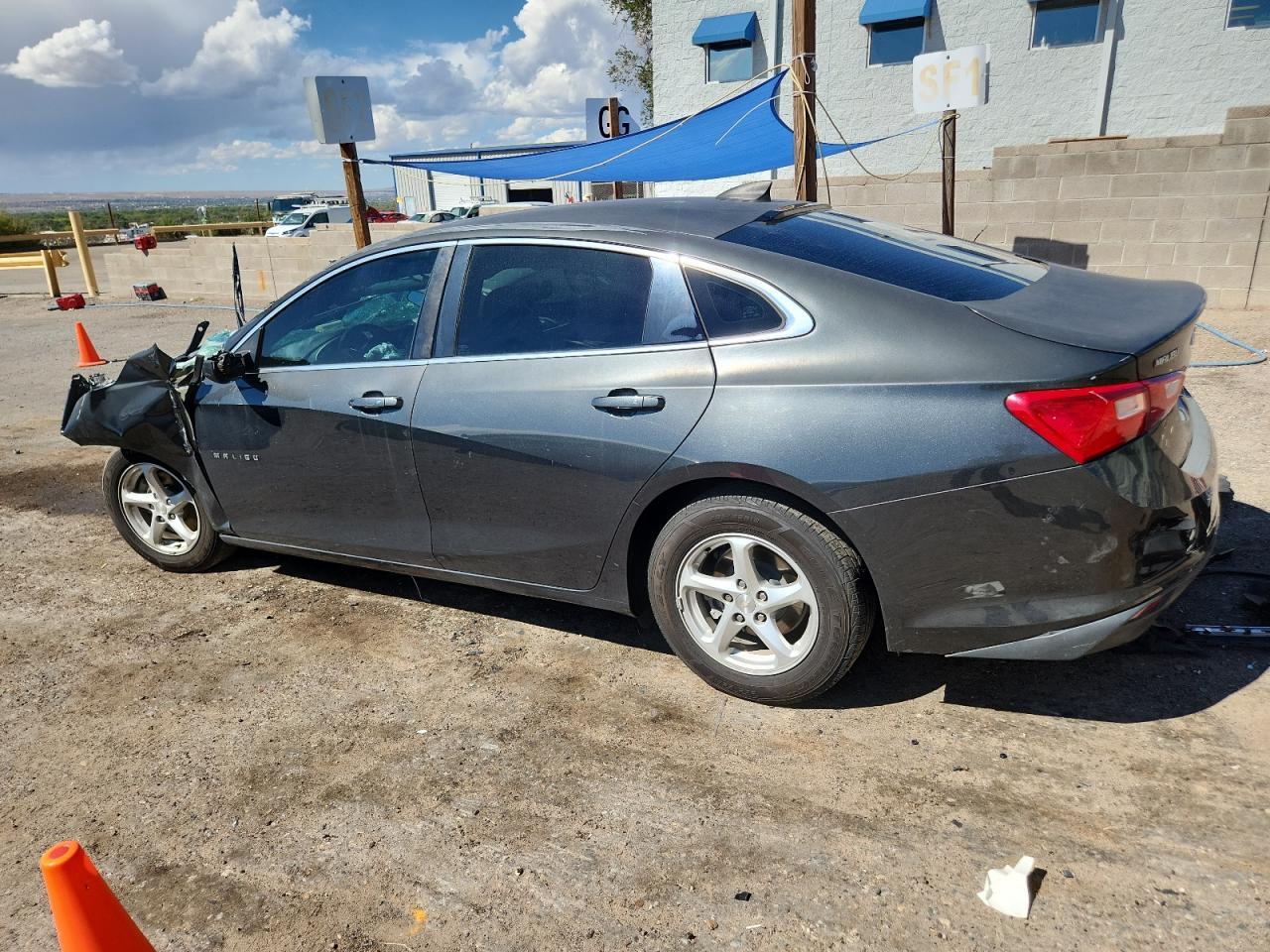 2017 Chevrolet Malibu Ls - Фото 2
