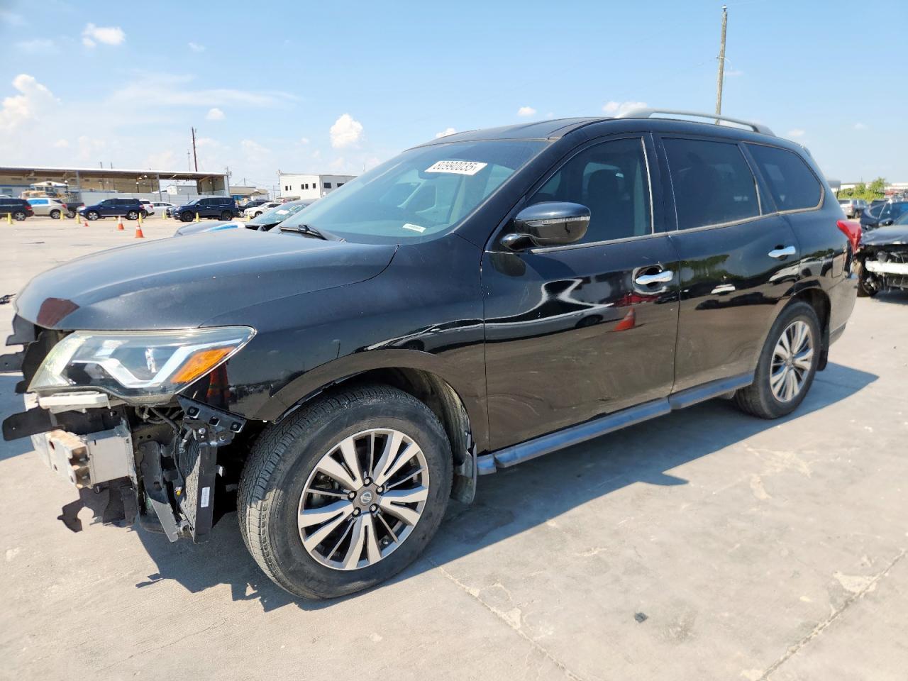 2018 Nissan Pathfinder S - Фото 2