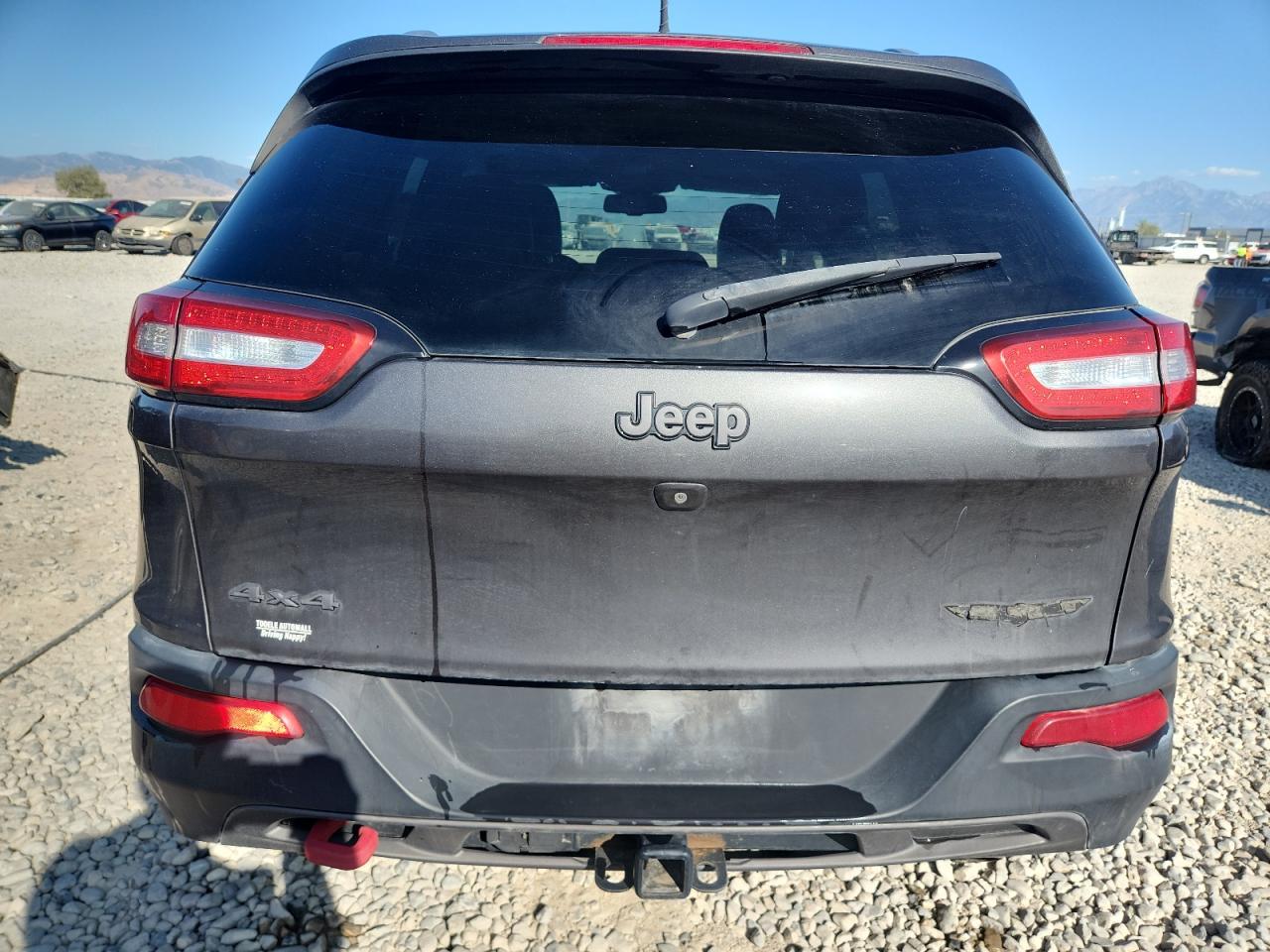 2015 Jeep Cherokee Trailhawk - Image 6