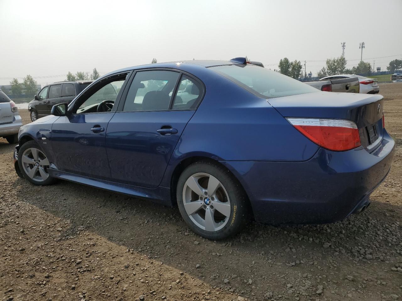 2010 BMW 535 Xi - Фото 2