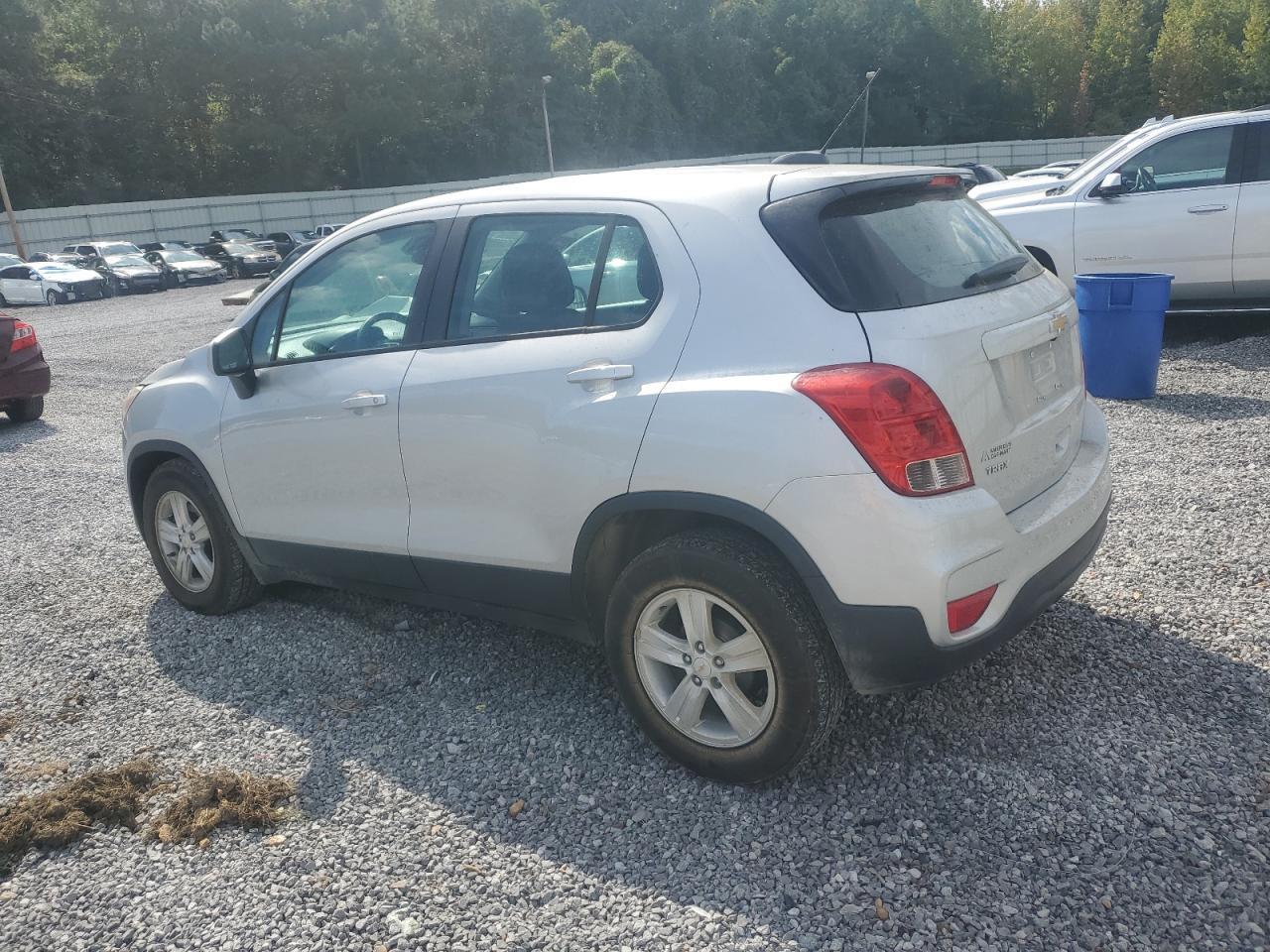 2020 Chevrolet Trax Ls - Image 2