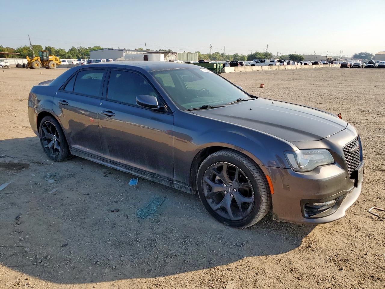 2021 Chrysler 300 S - Фото 4