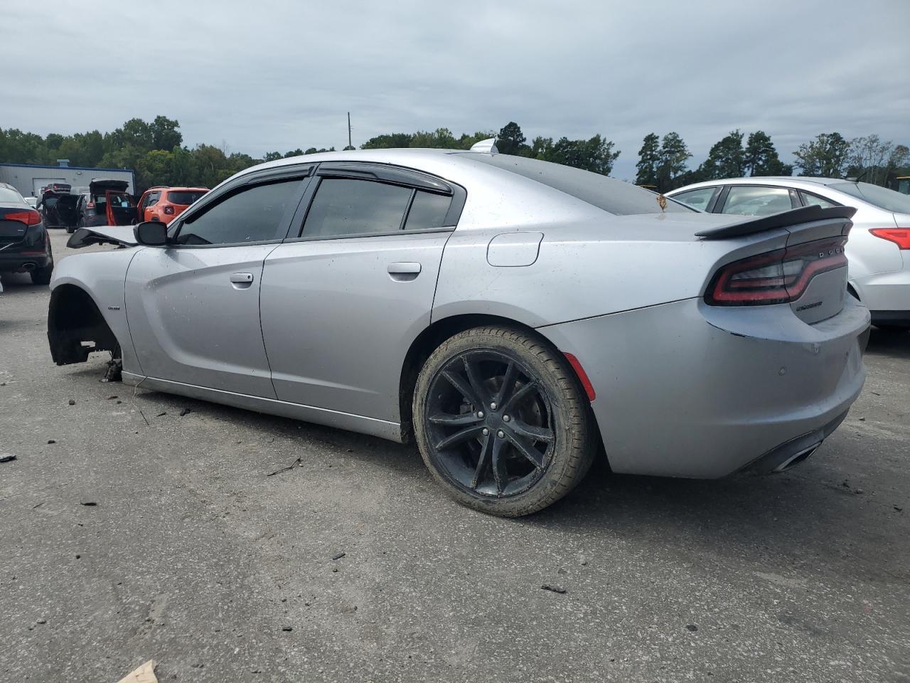 2015 Dodge Charger R/T - Image 2