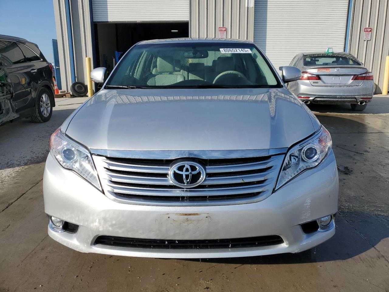 2011 Toyota Avalon Base - Фото 5