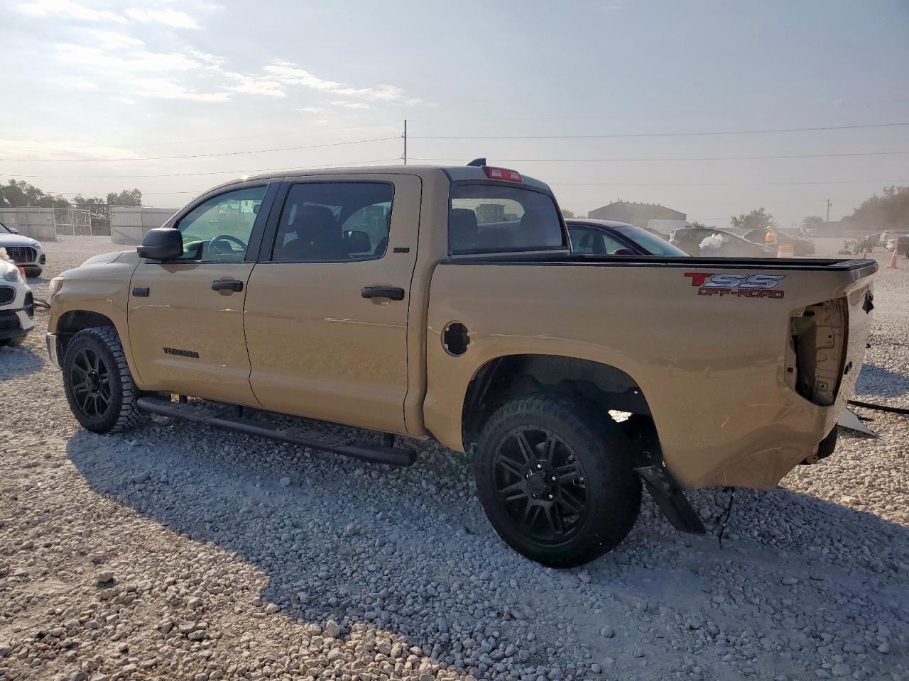 2020 Toyota Tundra Crewmax Sr5 - Фото 2