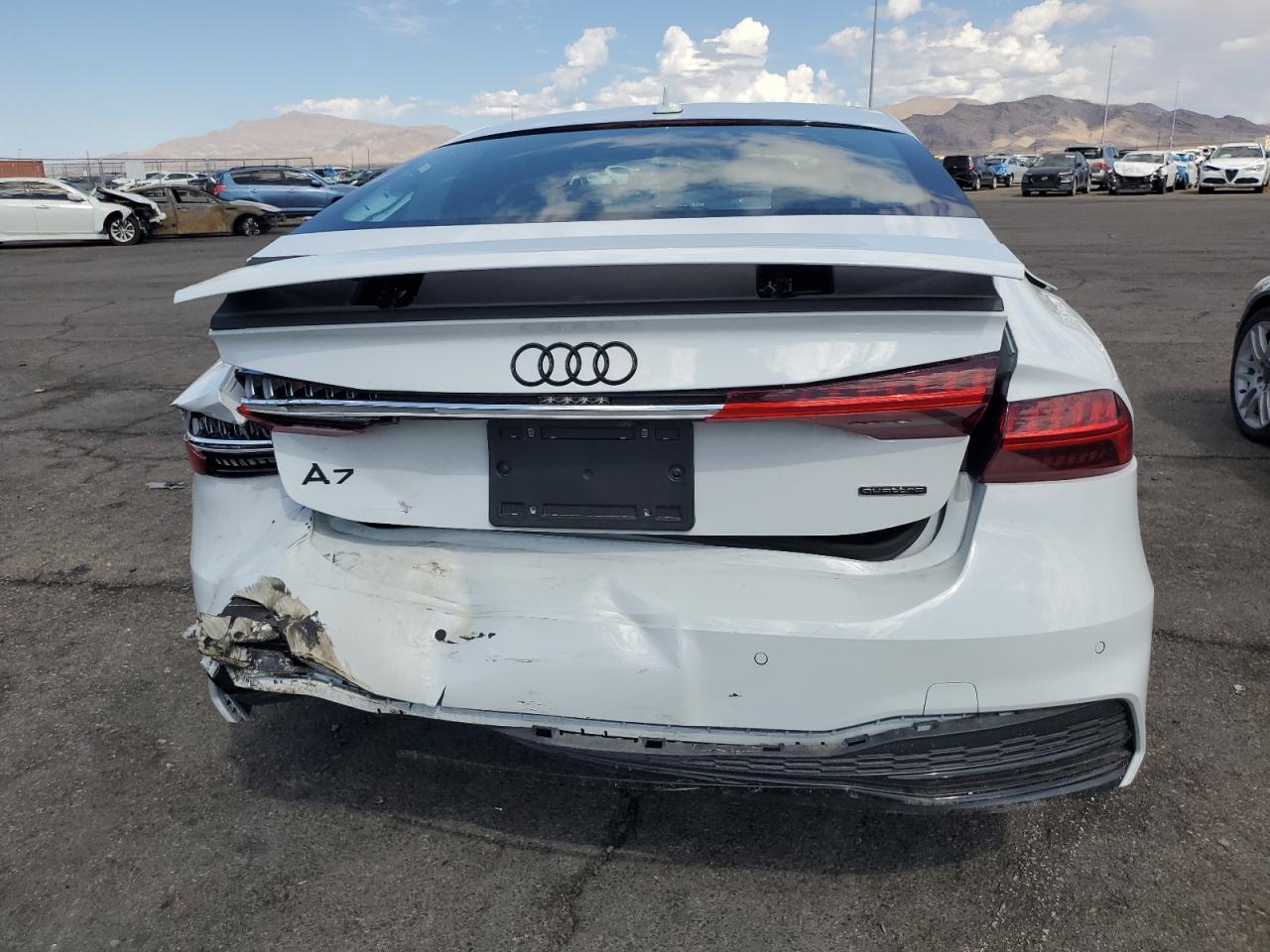 2025 Audi A7 Prestige S-Line - Фото 6