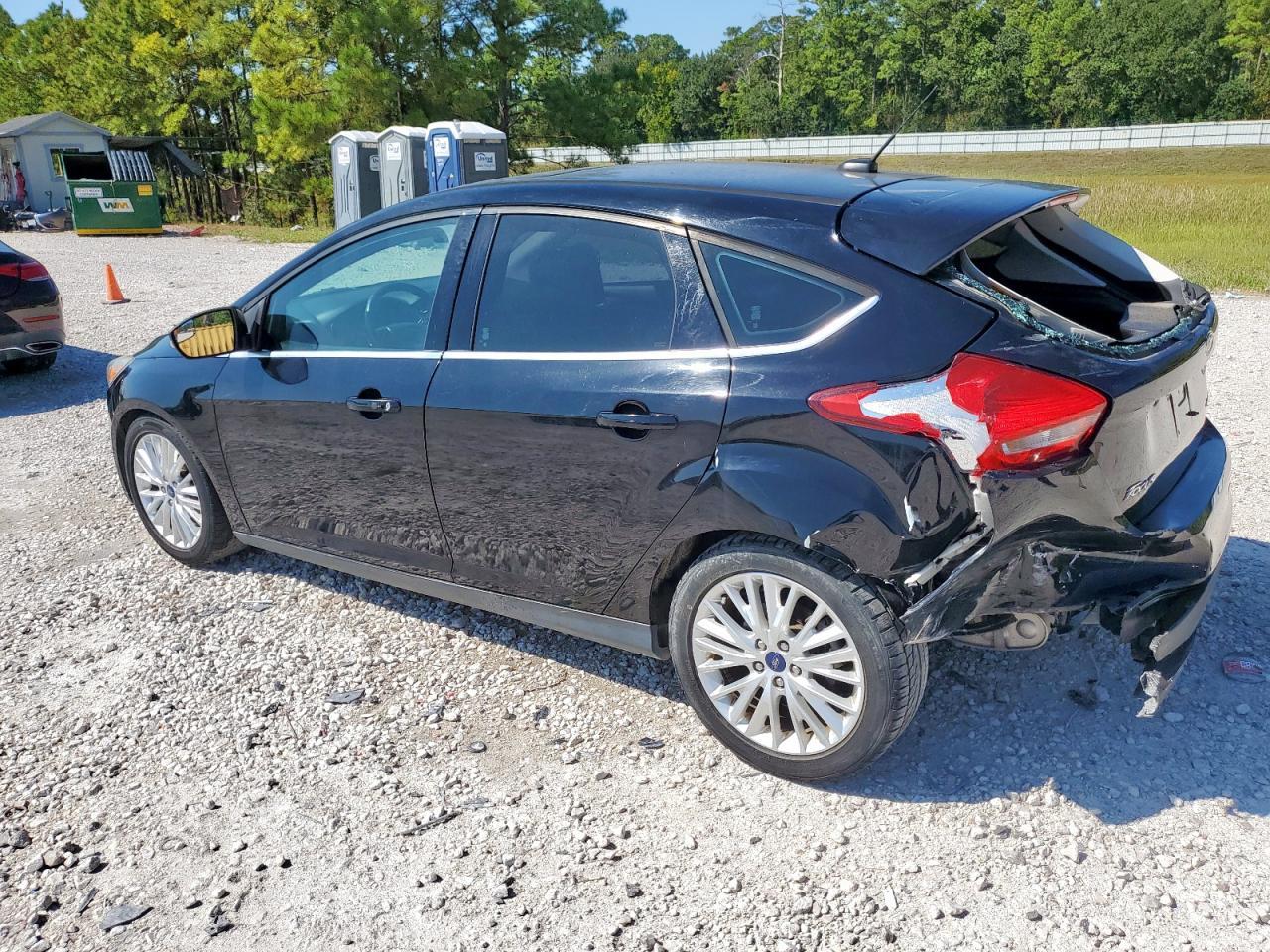 2018 Ford Focus Titanium - Фото 2