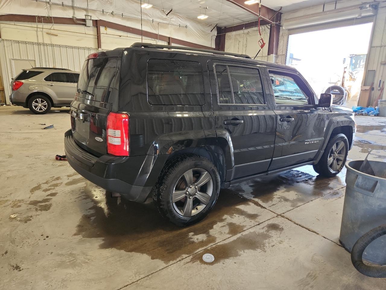 2015 Jeep Patriot Latitude - Фото 3