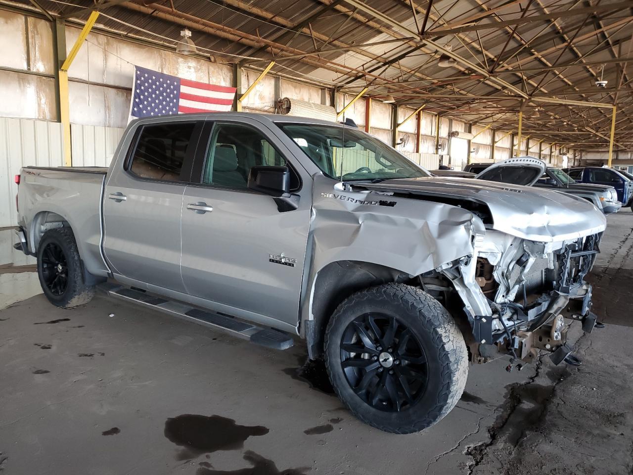 2020 Chevrolet Silverado K1500 Rst - Image 4