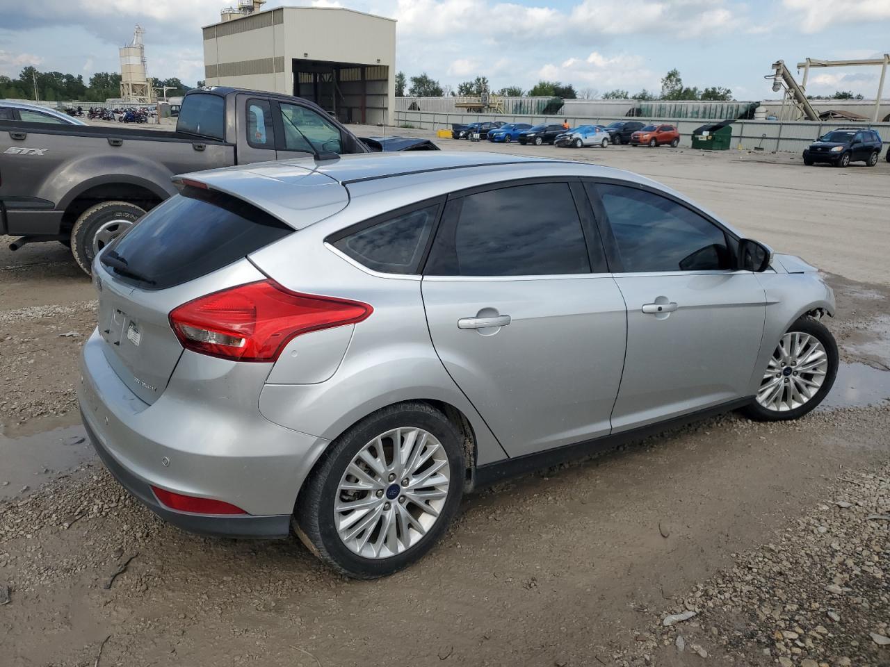2018 Ford Focus Titanium - Фото 3