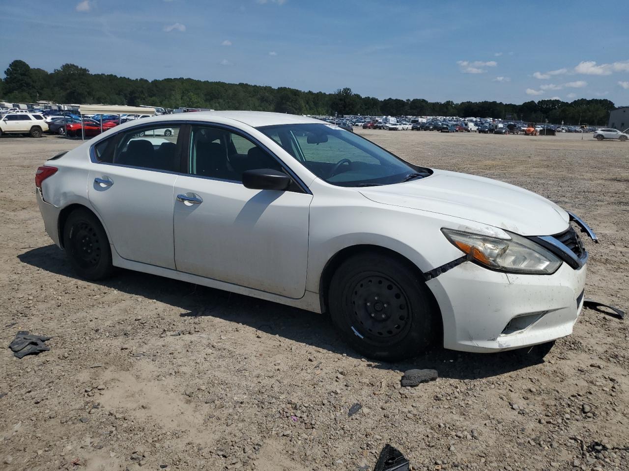 2016 Nissan Altima 2.5 - Image 4