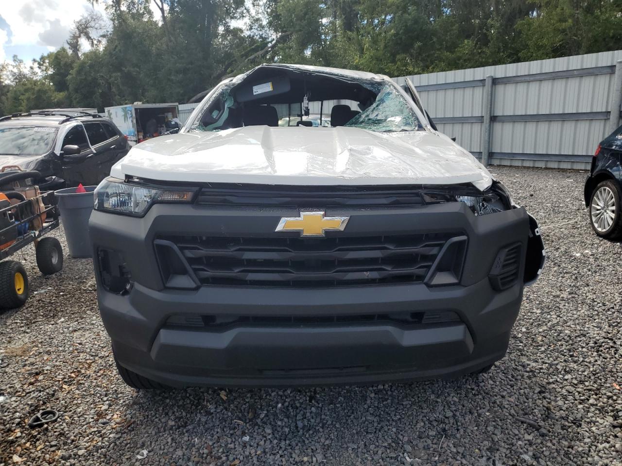 2024 Chevrolet Colorado - Image 5