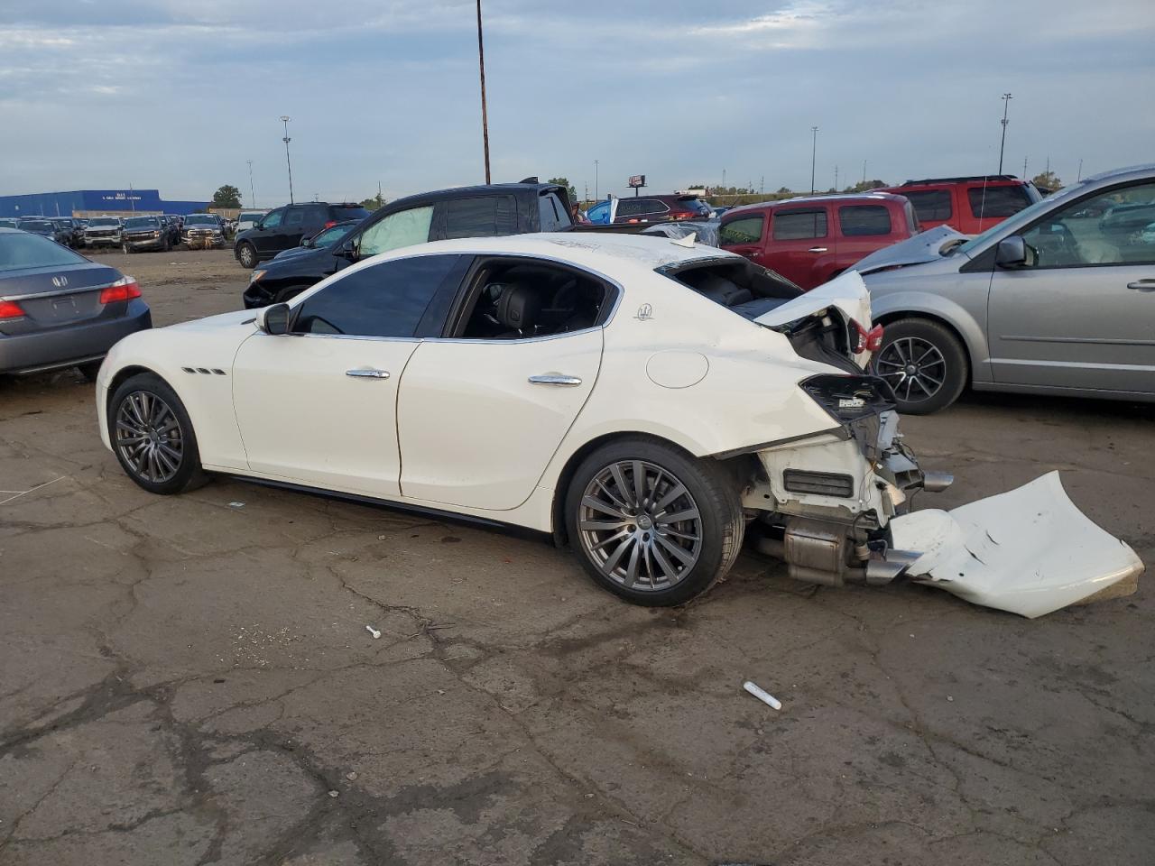 2018 Maserati Ghibli S - Image 2