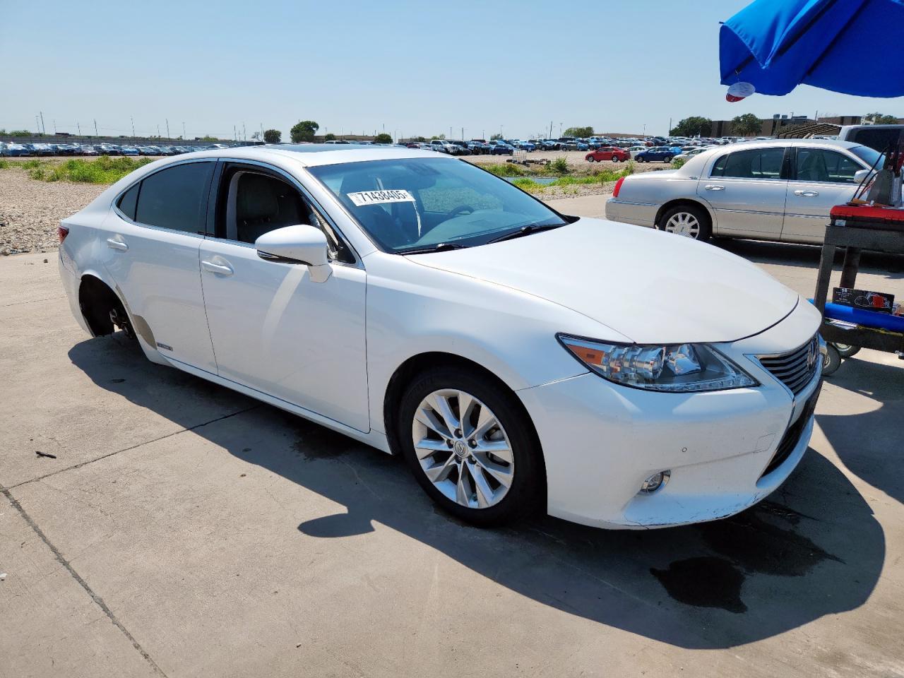 2014 Lexus Es 300H - Image 4