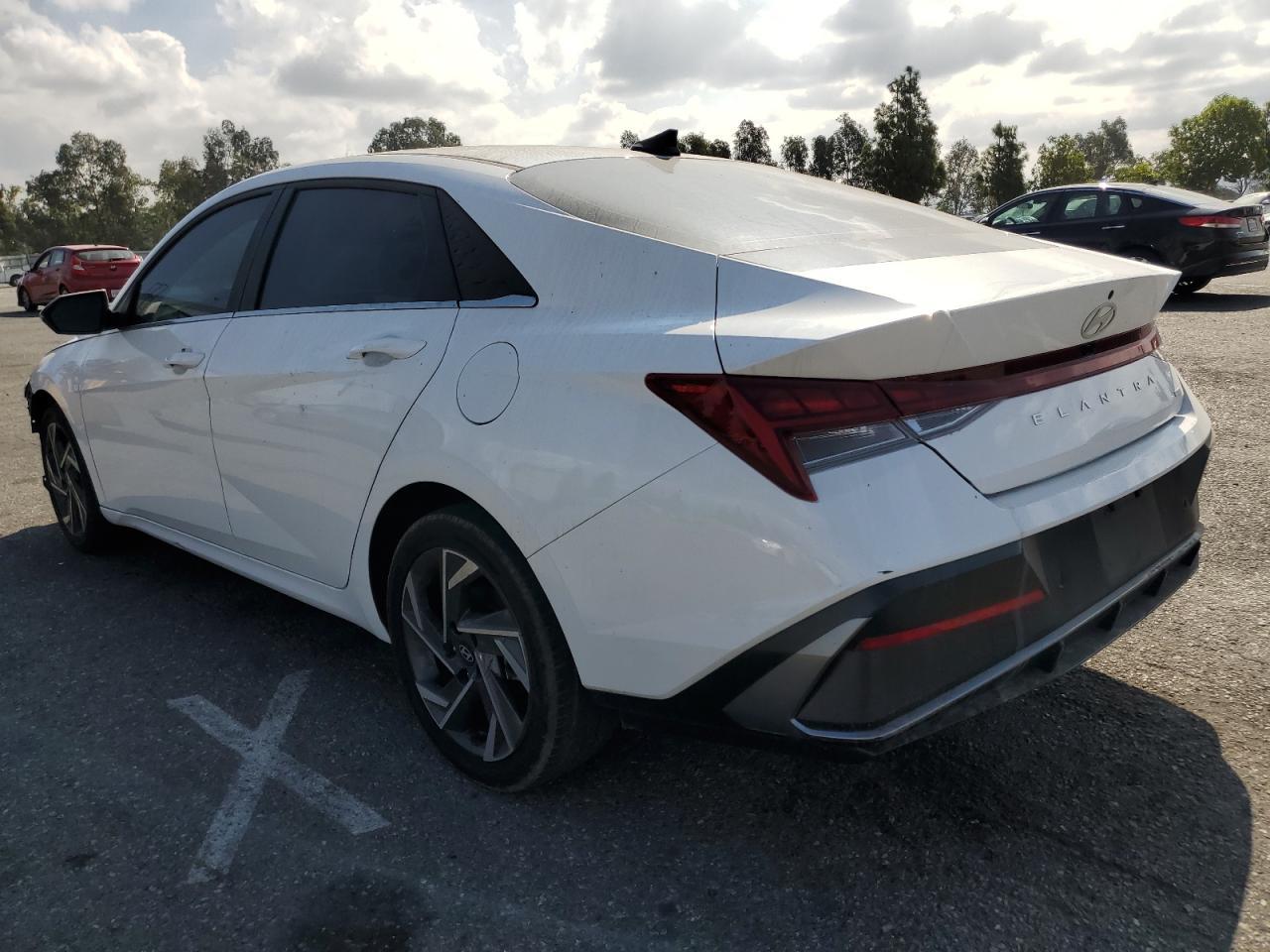 2024 Hyundai Elantra Limited - Image 2