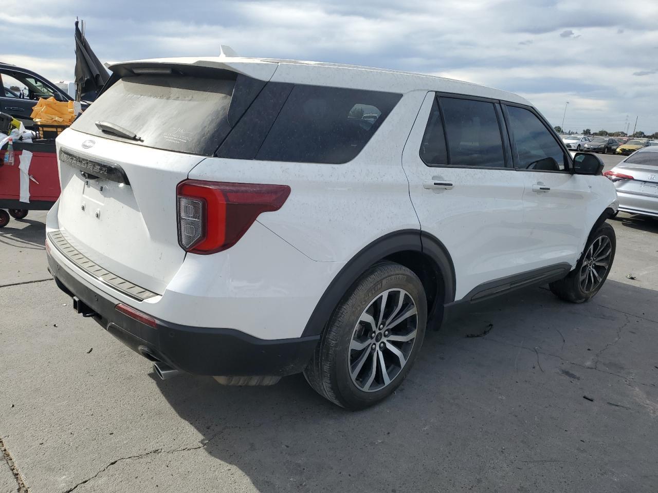 2022 Ford Explorer St-Line - Фото 3