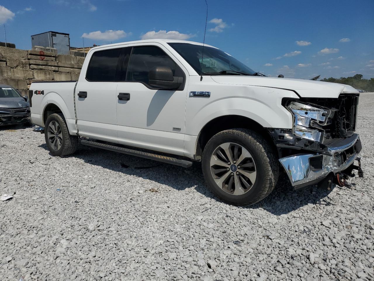2015 Ford F150 Supercrew - Фото 4