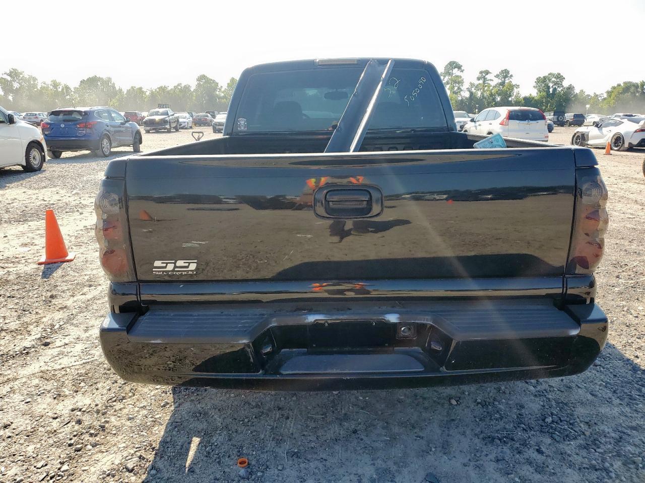 2005 Chevrolet Silverado Ss - Image 6