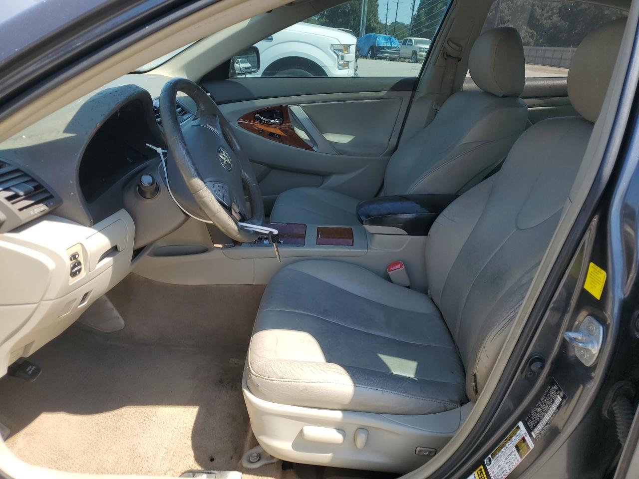 2011 Toyota Camry Base - Фото 7