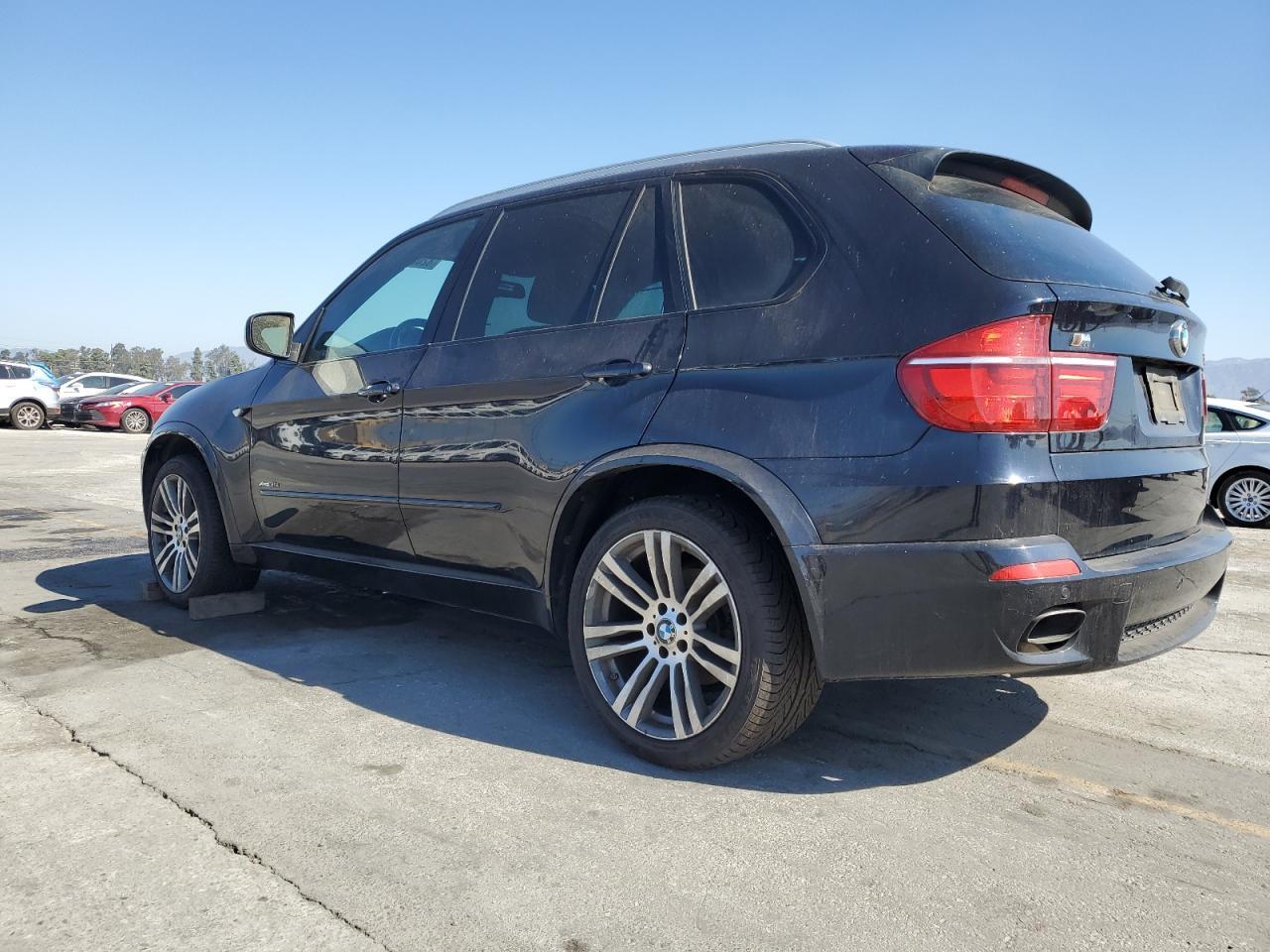 2012 BMW X5 xDrive35I - Фото 2