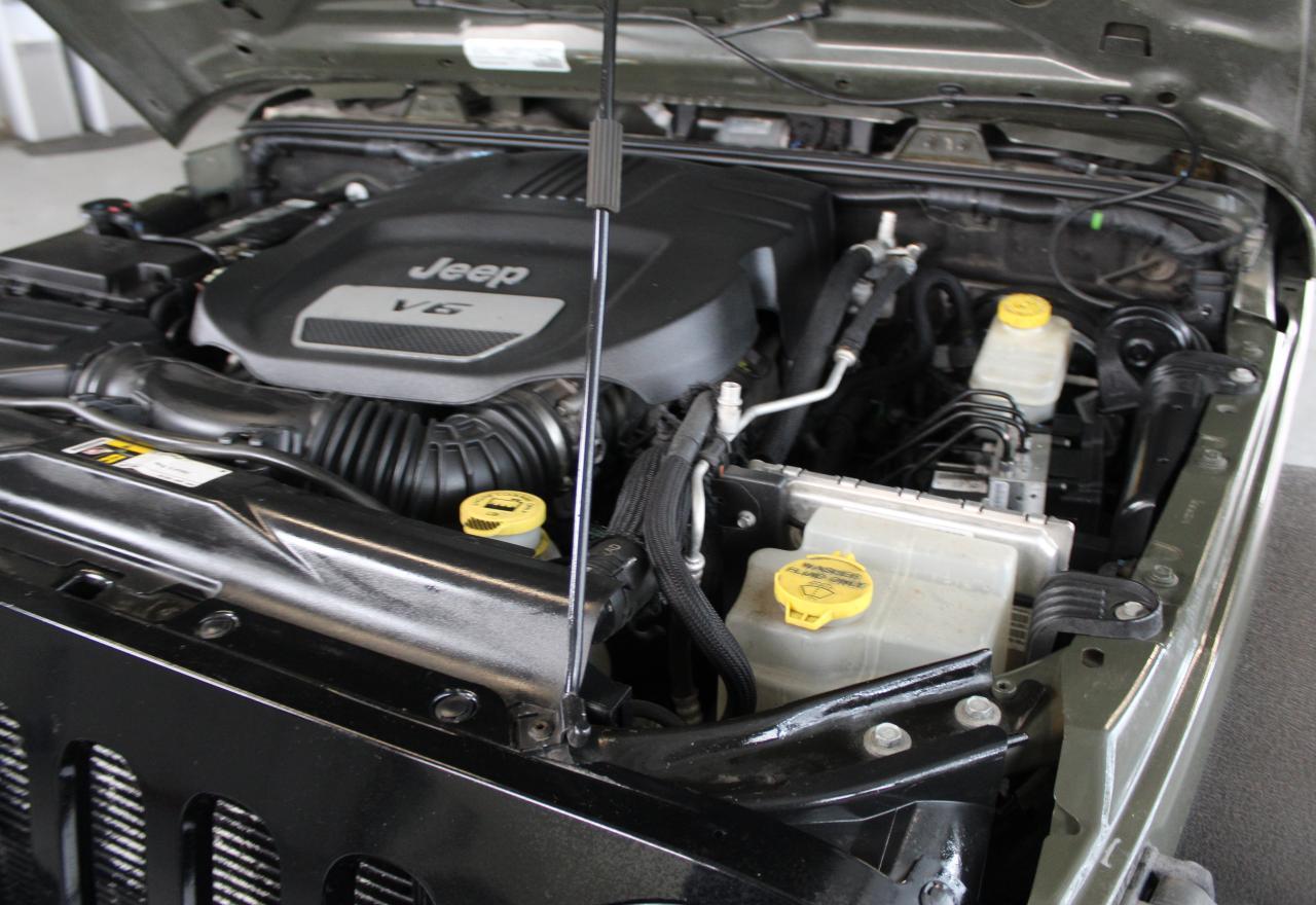2015 Jeep Wrangler Unlimited Sport - Image 7