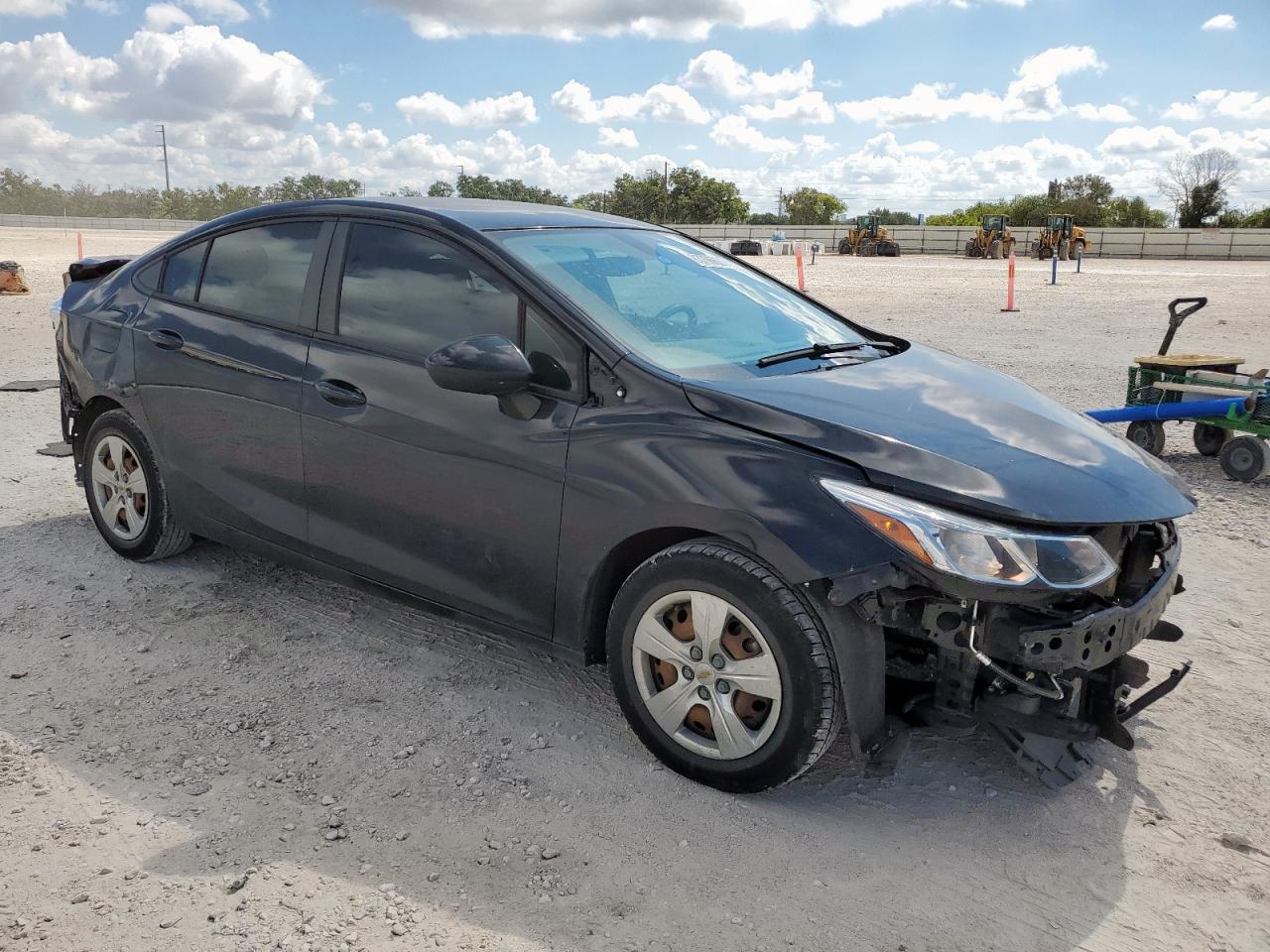 2016 Chevrolet Cruze Ls - Image 4