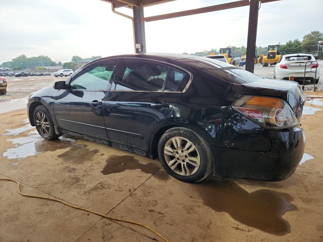 2012 Nissan Altima Base - Image 2