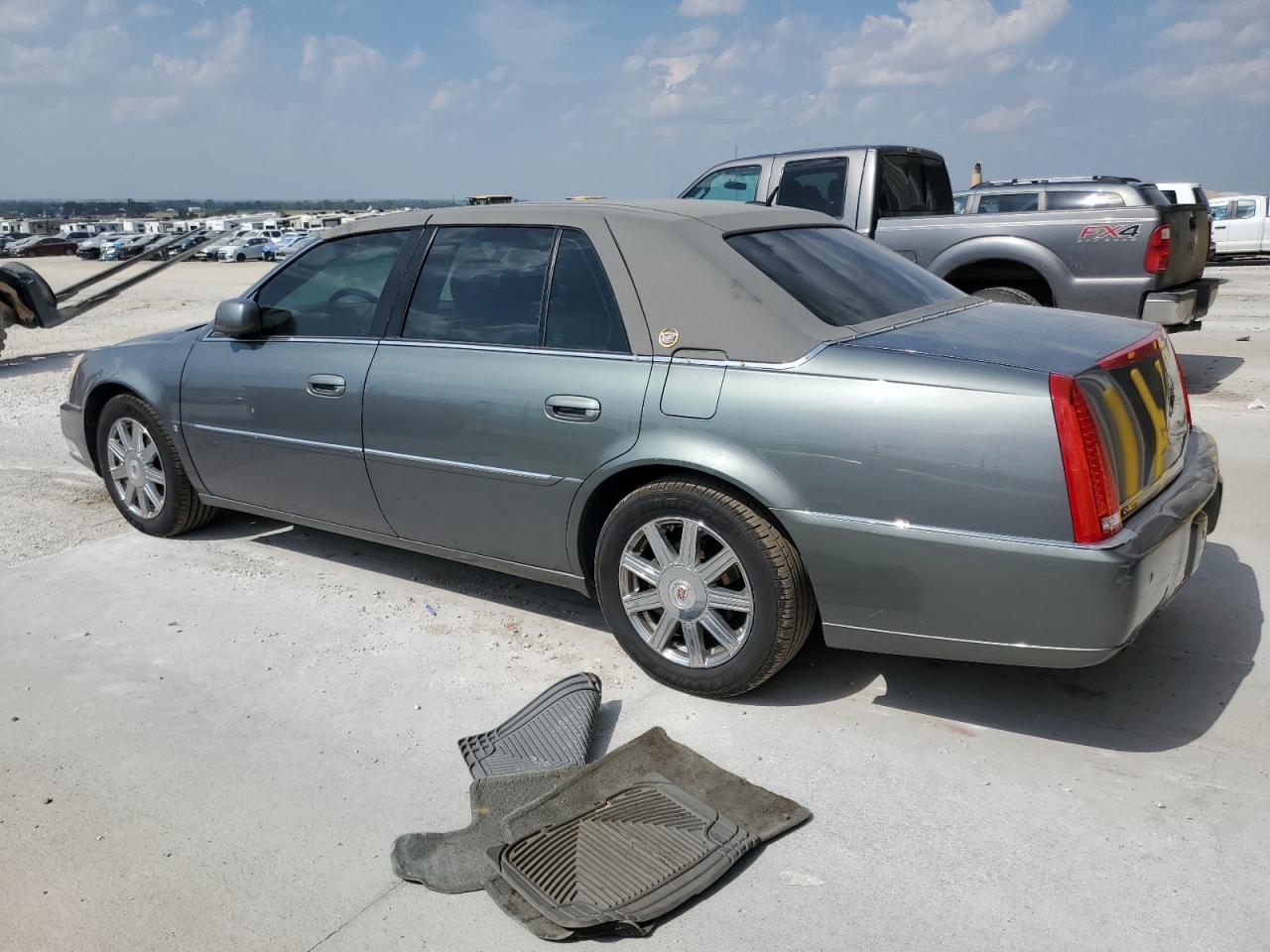 2008 Cadillac Dts - Фото 2