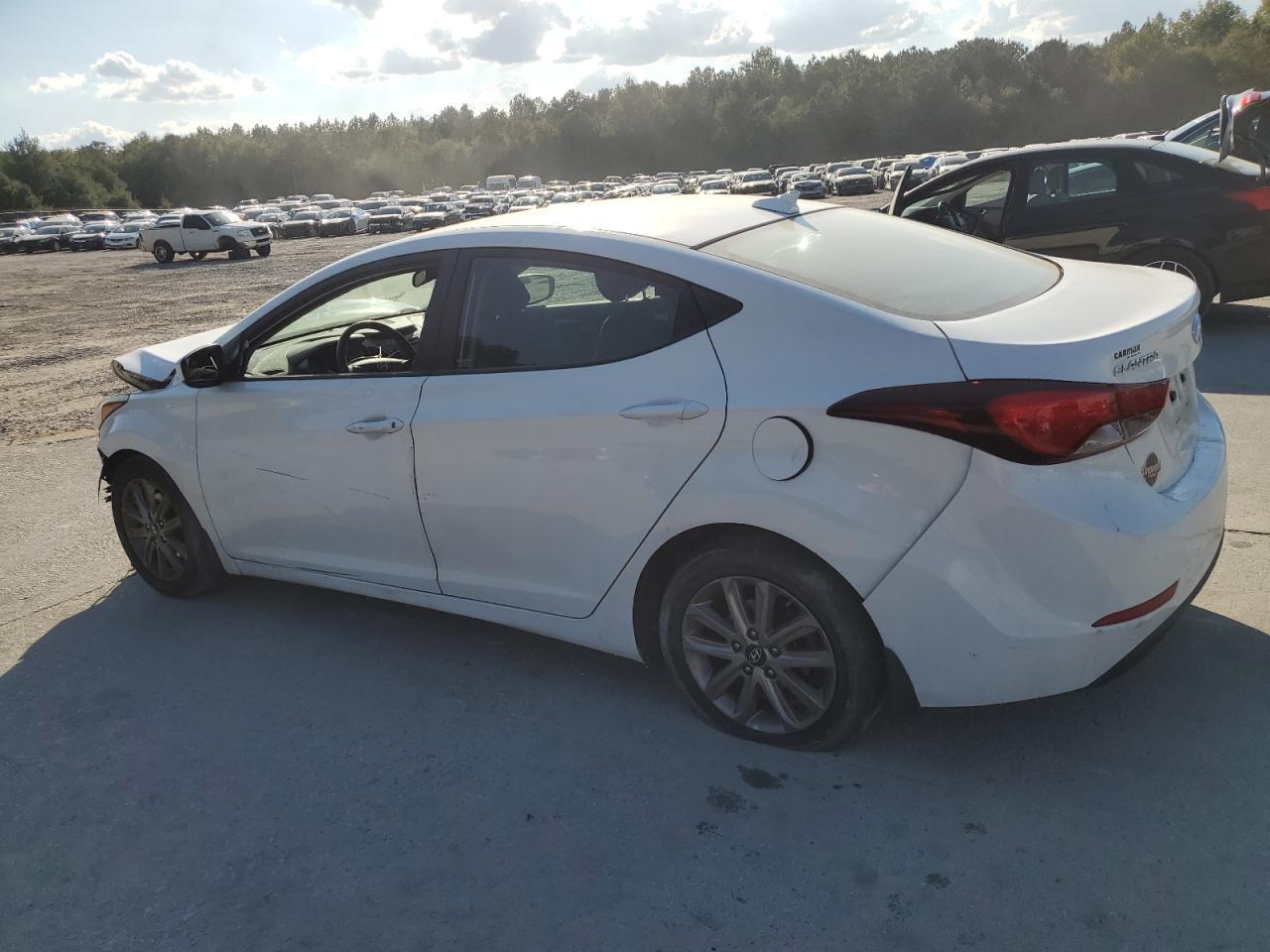 2016 Hyundai Elantra Se - Фото 2