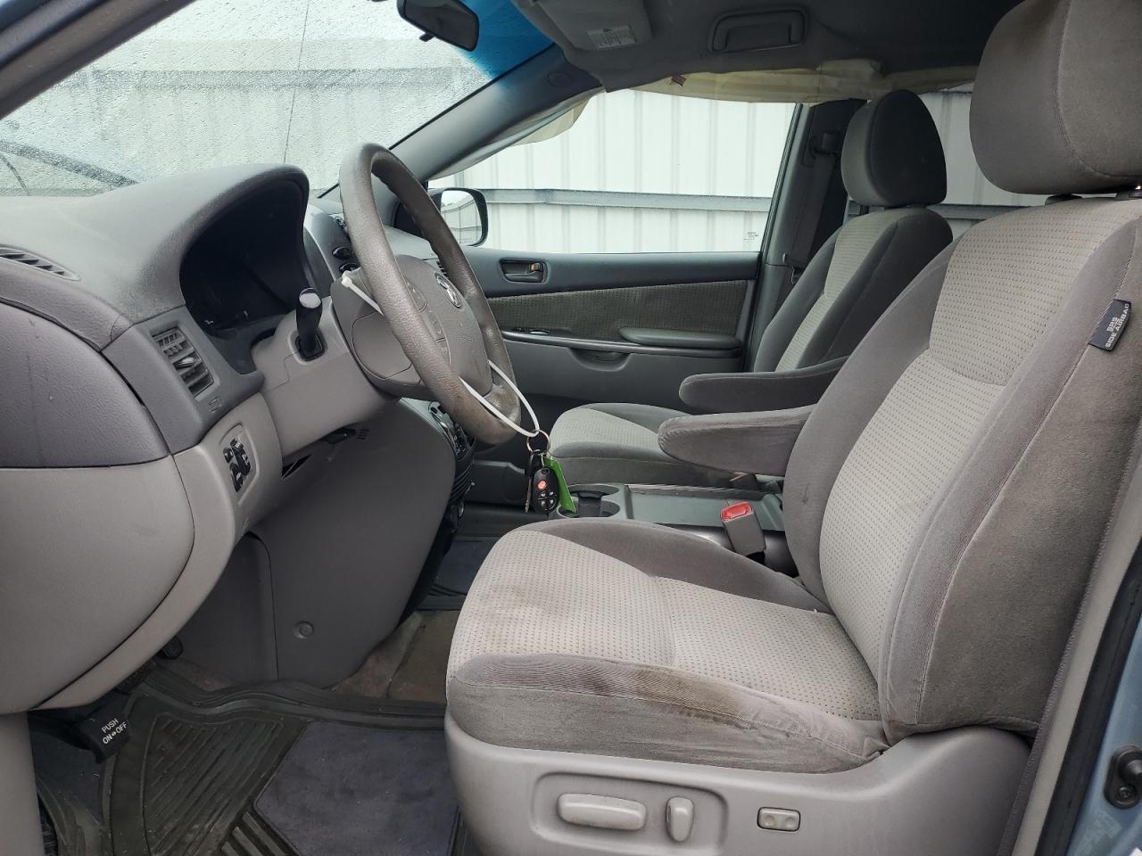 2009 Toyota Sienna Ce - Image 7