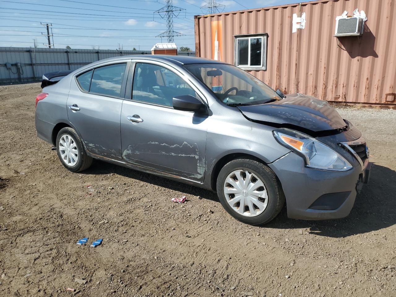 2019 Nissan Versa S - Фото 4