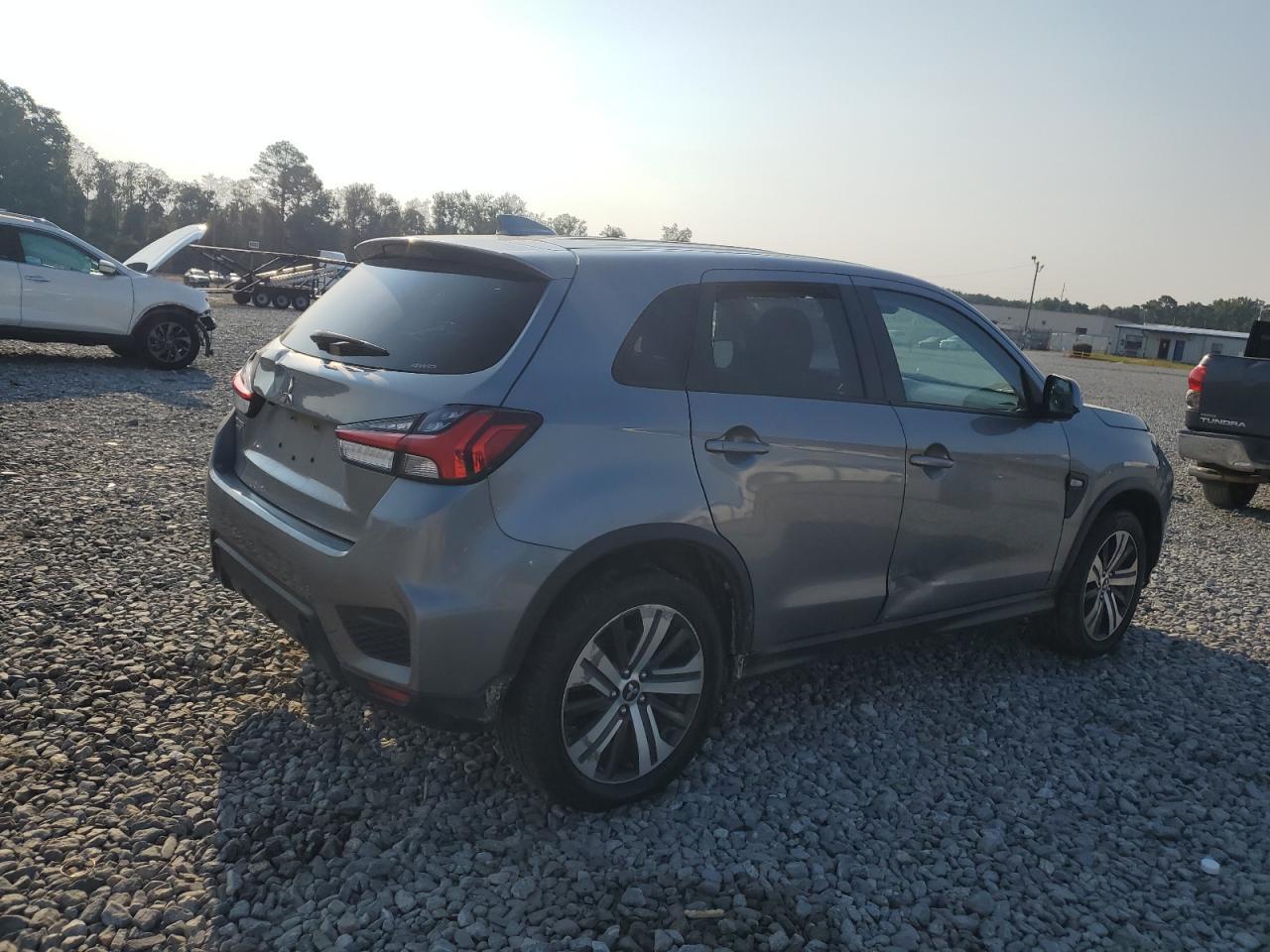 2021 Mitsubishi Outlander Sport Es - Фото 3