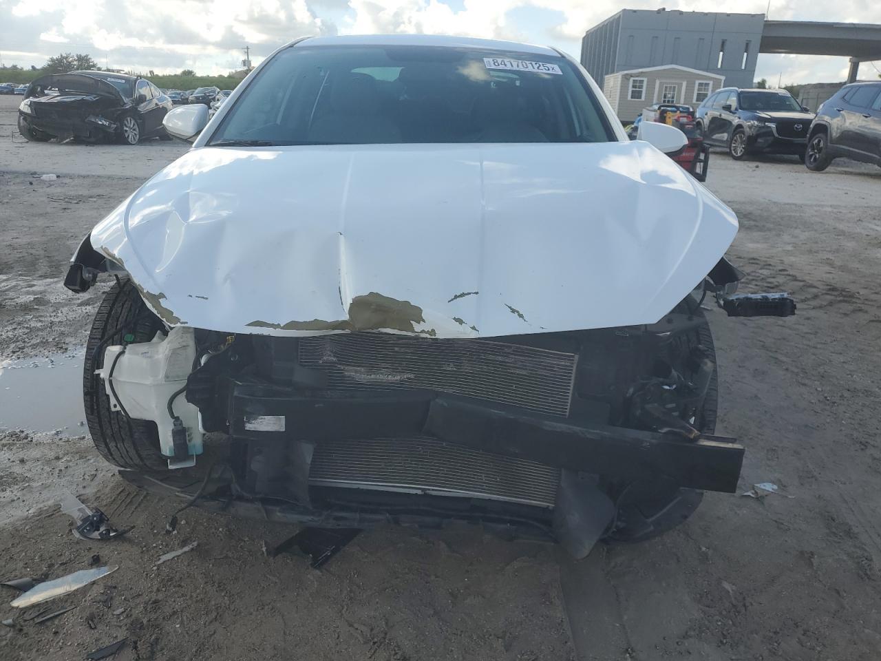 2019 Hyundai Elantra Se - Фото 5