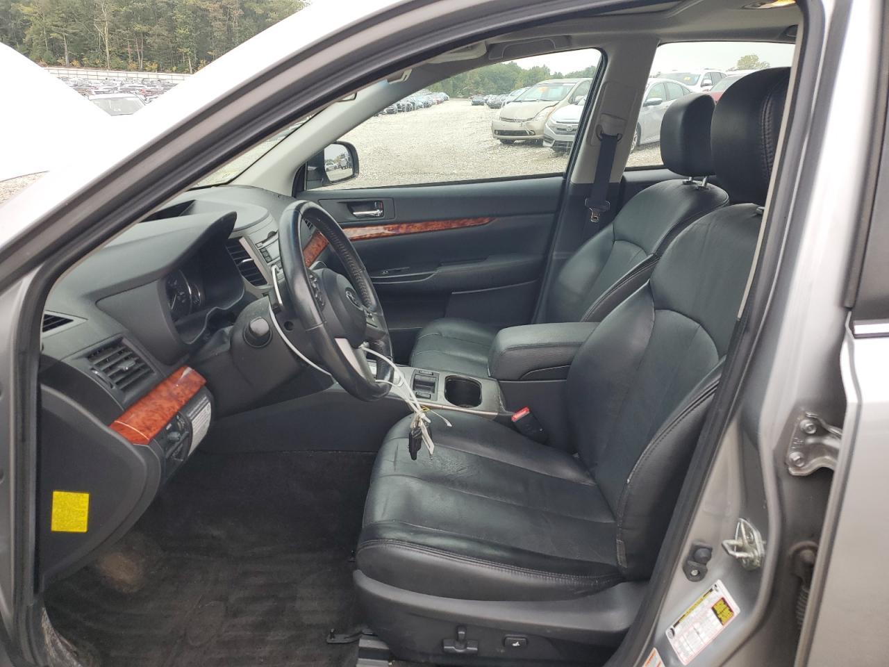 2011 Subaru Legacy 2.5I Limited - Image 7