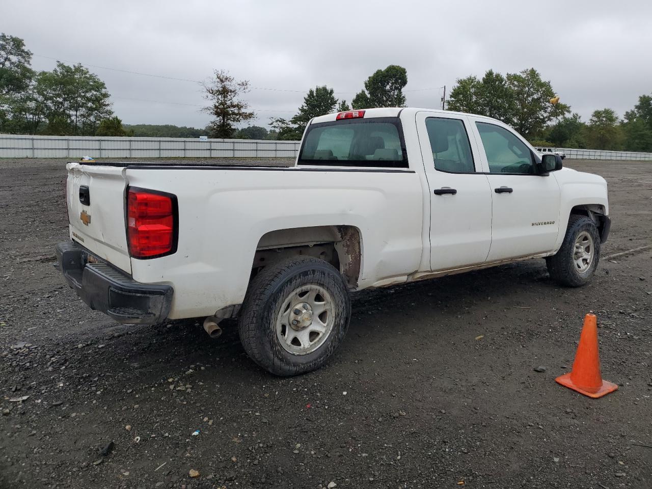 2018 Chevrolet Silverado K1500 - Image 3