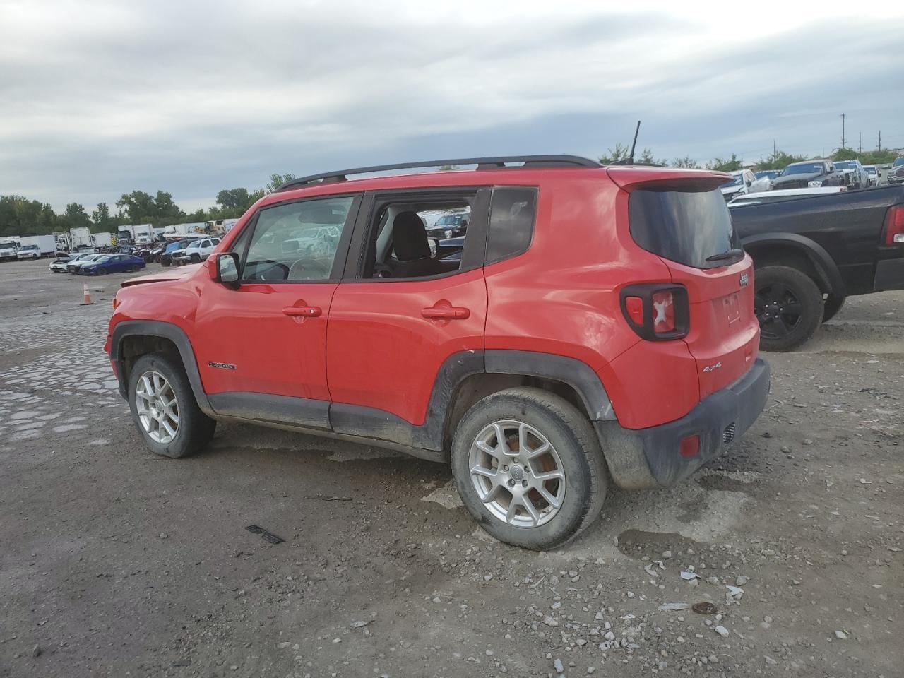 2019 Jeep Renegade Latitude - Фото 2